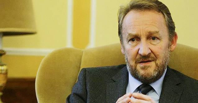 İzetbegoviç: İsrail, büyük güçlerin yardımıyla iş görüyor