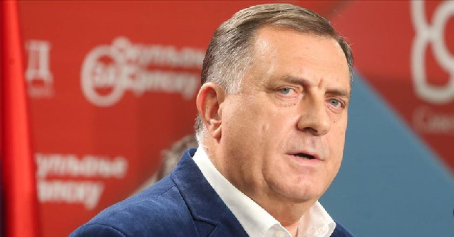 Bosnalı Sırp lider Dodik muhalif milletvekiline küfretti, destekçileri alkışladı