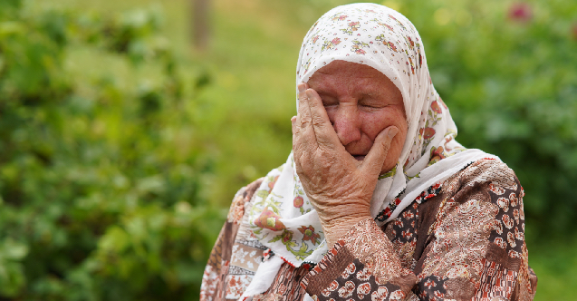 Srebrenitsa'da tüm ailesini kaybeden acılı anne, 26 yıldır oğlunun bedenini arıyor