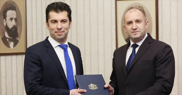 Yeni Bulgaristan hükümetinden Kuzey Makedonya'ya zeytin dalı