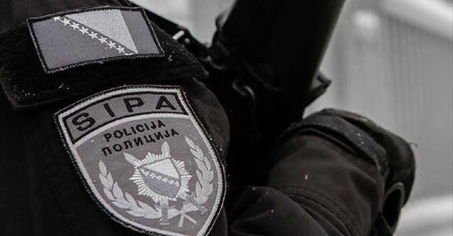 Onlarca kadın ve çocuğu öldürmekle suçlanan 8 kişiye operasyon