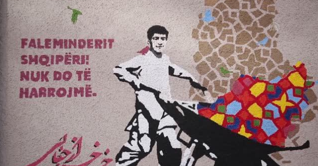 Arnavutluk'un başkenti Tiran'ın binalarını sanata dönüştüren duvar resimleri