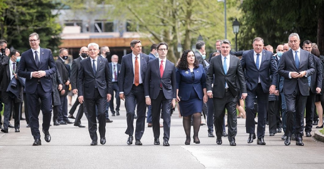 Balkanlar'ın yoksul ülkelerinin süper zengin liderleri