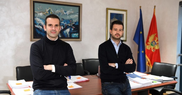 Karadağ'da eski bakanlar siyasi parti kurdu