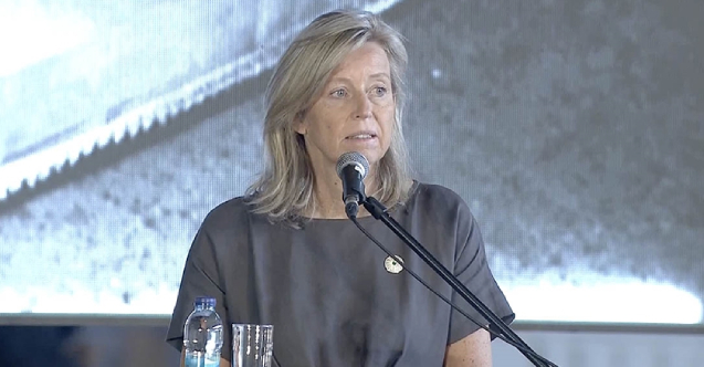 Hollanda, soykırım kurbanlarının ailelerinden 27 yıl sonra özür diledi