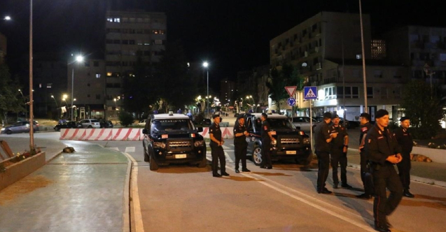 Kosova'daki NATO Gücü, müdahale etmeye hazır olduğunu açıkladı