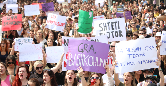 Priştine'de çocuk istismarı protesto edildi