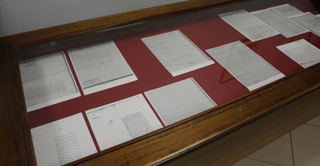 Türkiye, Arnavutluk'a Osmanlı Arşivinden 1 milyondan fazla belge bağışladı