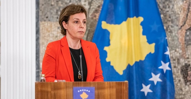 Kosova Dışişleri Bakanı tehdit ettiği başbakanın ofisinden kovulmuş