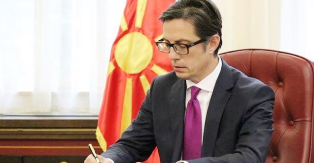 Pendarovski: “AB üyeliğine destek düşüyor”