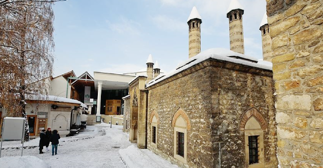 Bosna Hersek'in Osmanlı mirası eğitim kurumu Gazi Hüsrev Bey Medresesi 486 yaşında