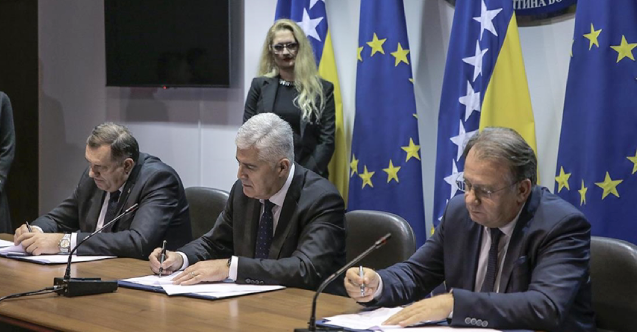 Saraybosna merkezli iki parti, Dodik yüzünden hükümette yer almayı reddetti