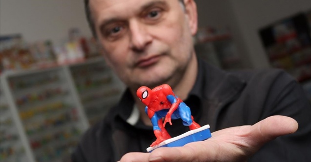 Sırp koleksiyoncu 32 yılda 15 bin sürpriz yumurta oyuncağı biriktirdi