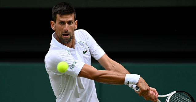 Sırp tenisçi Djokovic Avustralya Açık öncesi sezona yenilgiyle başladı