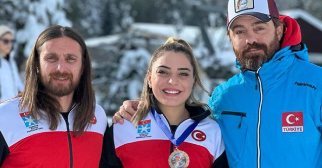Milli Kayakçı Sıla Kara, Bosna Hersek’te bronz madalya kazandı