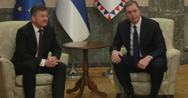 Sırbistan Cumhurbaşkanı Vucic, AB Belgrad-Priştine Diyaloğu Özel Temsilcisi ile görüştü