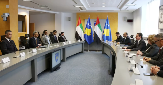 Kurti, BAE Dışişleri Bakanı El Nahyan'ı kabul etti