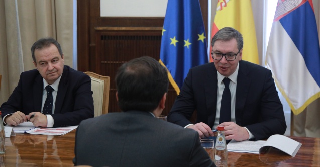 Sırbistan Cumhurbaşkanı Vucic, İspanya Dışişleri Bakanı Albares'i kabul etti