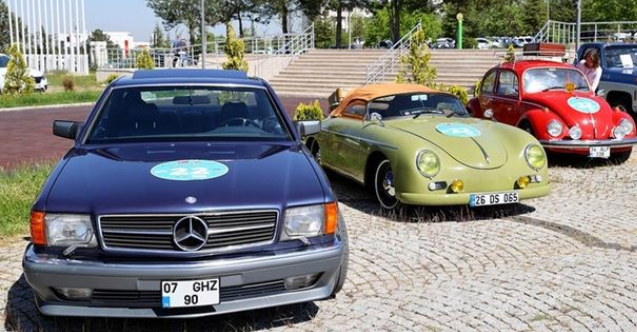 Belçika’dan Balkanlar Turuna Çıkan Klasik Araçlar Sergileniyor