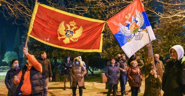 Karadağ’da Sırbistan yanlısı partiler, Kosova'yı tanıma kararını geri çekme çağrısı yapıyor