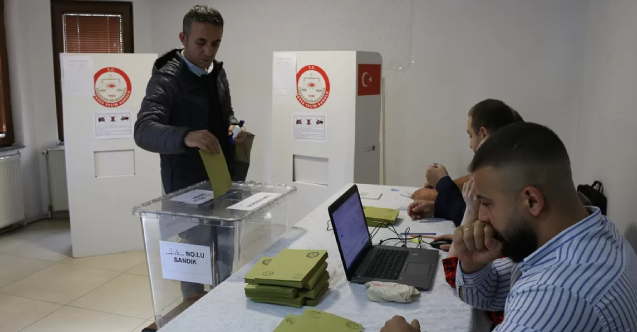 Kosova'da Türkiye'deki Cumhurbaşkanı Seçimi'nin ikinci tur oylaması başladı