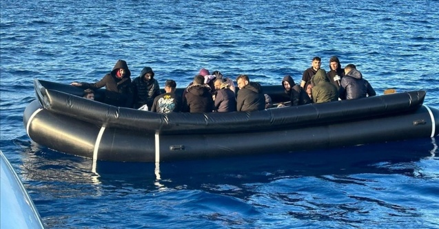 Yunanistan'da düzensiz göçmenleri taşıyan teknenin alabora olması sonucu 32 kişi öldü