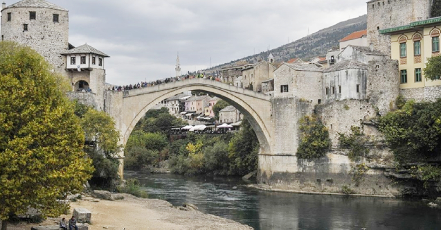Tarihi Mostar Köprüsü’nün “Hırvat kültürel mirası” olarak gösterilmesine tepki