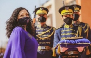 Kalaşnikof namlusunun ucundan Kosova Cumhurbaşkanlığı’na