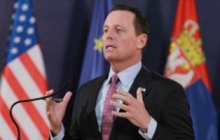 Kosova’da darbe yapmakla suçlanan Amerikalı elçi yeniden devrede