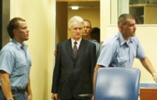 Karaciç, İngiltere’ye nakledildi