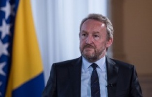 Boşnak lider İzetbegoviç'ten Sırbistan'a "Kosova" tepkisi