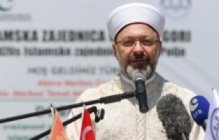 Diyanet İşleri Başkanı Ali Erbaş Karadağ’da: "Hep birlikte kötülüğü ortadan kaldırmak için çalışmalıyız"