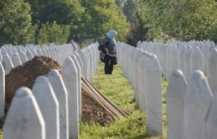Ratko Mladiç’in suç ortakları Sırbistan’da özgürce dolaşıyor
