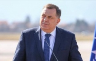 Bosnalı Sırp lider Dodik'in bayrak talebi reddedildi