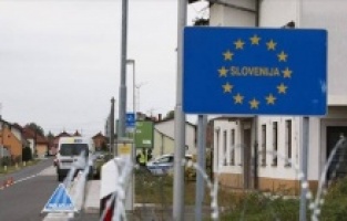 Slovenya, ülkeye giriş şartlarını değiştirdi