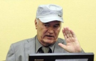 Belgrad'da "Bosna Kasabı" Mladiç grafitileri artıyor