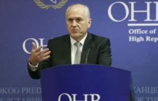 Bosna Hersek Yüksek Temsilcisi soykırımı inkar yasağı getirdi