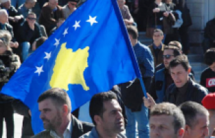 Kosova, yüzlerce kişiyi etkileyen kitlesel zehirlenmenin sebebini araştırıyor