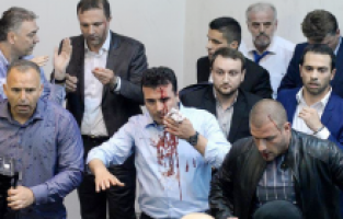 Kuzey Makedonya'da eski meclis başkanı, istihbarat başkanı ve bakanlara hapis