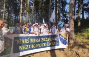 Ölüm yolunda "Barış Yürüyüşü" Nezuk'tan başladı