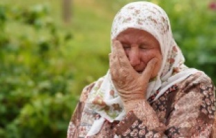 Srebrenitsa'da tüm ailesini kaybeden acılı anne, 26 yıldır oğlunun bedenini arıyor