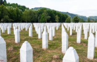 Srebrenitsa Soykırımı: Boşnak milletinin kanayan yarası
