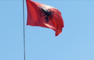 Arnavutluk'a giriş şartları değişiyor