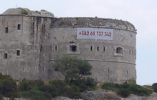 Karadağ’da sahibinden satılık kale