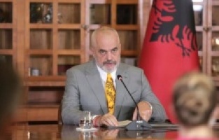 Arnavutluk Başbakanı Rama: "Avrupalılar savaşı sadece Netflix'te gördü"