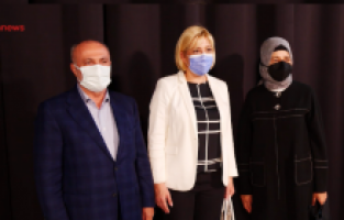 Turizm Bakanı Djapo: "En güzel yıllarımı IUS’ta geçirdim"