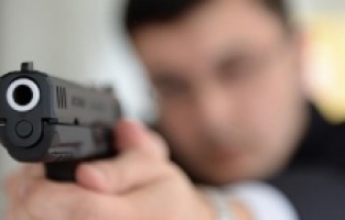 Kosova'da belediye başkan adayları birbirini öldürdü