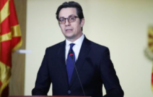 Kuzey Makedonya’dan Yunanistan’a “tarihi” ziyaret