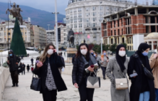 Kuzey Makedonya’da hem açık hem kapalı mekanlara girişte aşı kartı zorunluluğu