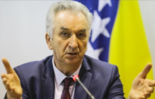 Sarovic: “Dodik, her seçimden önce bağımsızlık sözü veriyor”